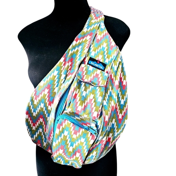 KAVU Aztec sling backpack and matching wallet canvas print bag main image 7